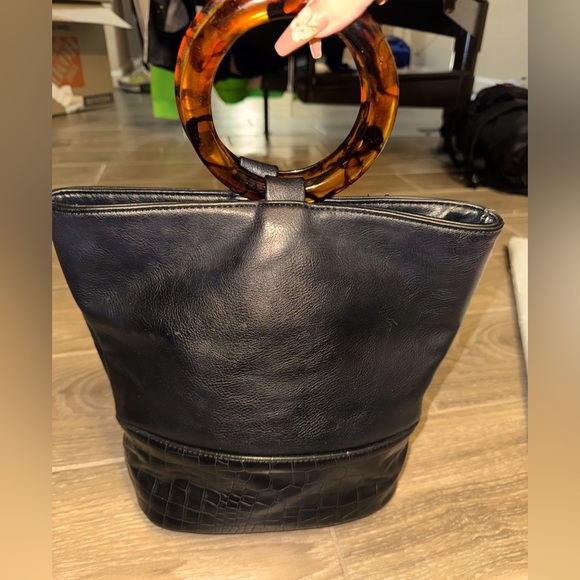 Boho Chic Free People Pascal Black Tortoise Ring Handle Bucket Bag faux leather - Picture 11 of 13